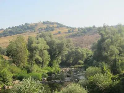 Храм "Света Богородица - Живоприемний източник"