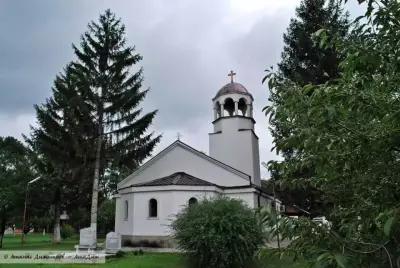 Храм „Свети Великомъченик Георги Победоносец“