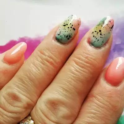 Салон за маникюр RH Nails