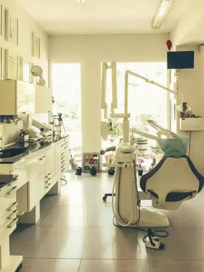 Дентална клиника Сливен - Dental Clinic 32