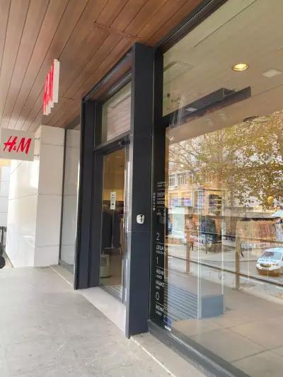 H&M