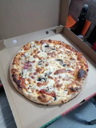 La Pizza