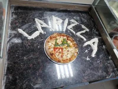 La Pizza