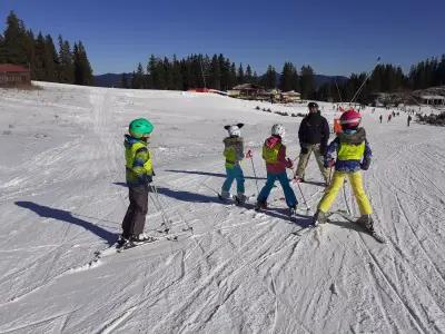 Pro Line Ski & Snowboard school