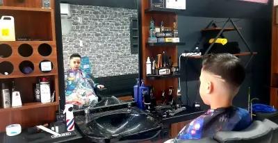 Barber Shop Bobby