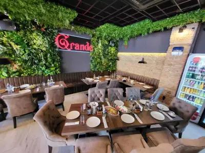 Grande bar& dinner