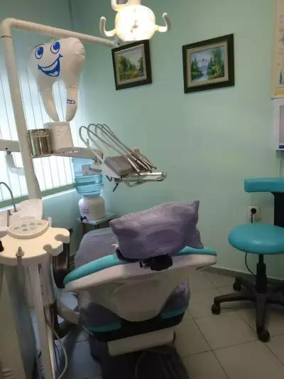 Jolanta Dimitrova: Dentist