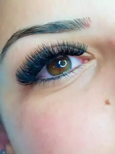 Салони за красота Lashes by Mims миглопластика Варна