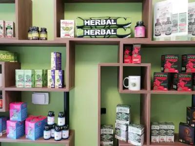 Магазин за натурални хранителни добавки и билкови екстракти "Cvetita Herbal" - гр. Бургас