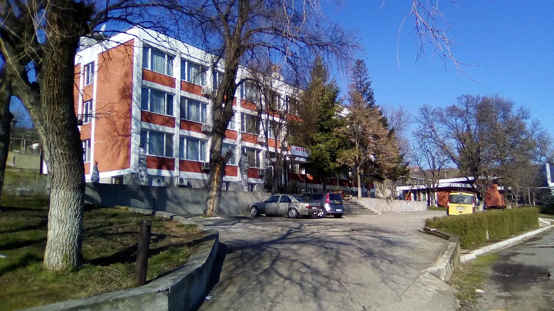 Hotel Varly Bryag