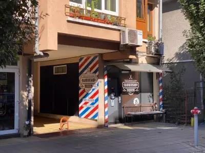 Gentlemen's Club Barbershop - Tzar