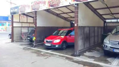 LUXURY carwash