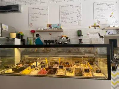 YellowCat Gelato & Cake