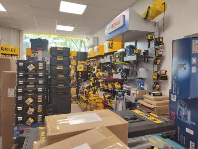 ToolsBox.BG Магазин Младост - Машини и инструменти Milwaukee / Makita / DeWALT / Bosch