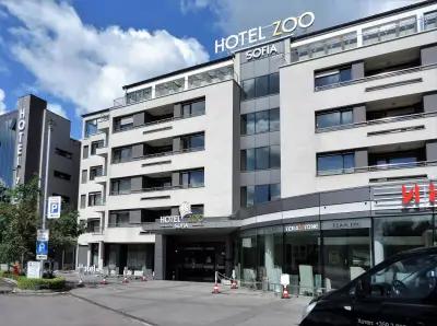 Hotel ZOO Sofia - Secured Paid Parking