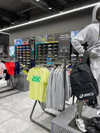 ASICS Paradise Center