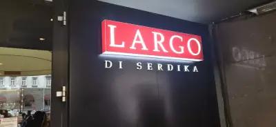 Largo Bar & Diner