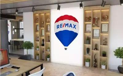 RE/MAX Advantage Недвижими имоти