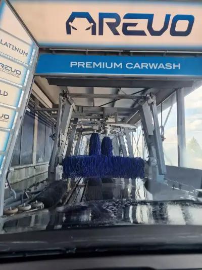 Автомивка REVO Premium Carwash