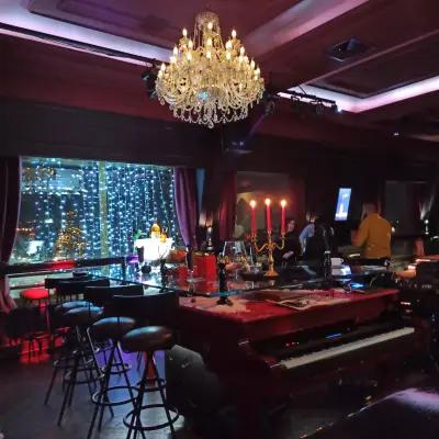 Piano Bar Sinatra Plovdiv