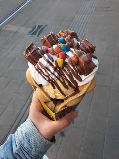 Bubble House Waffles