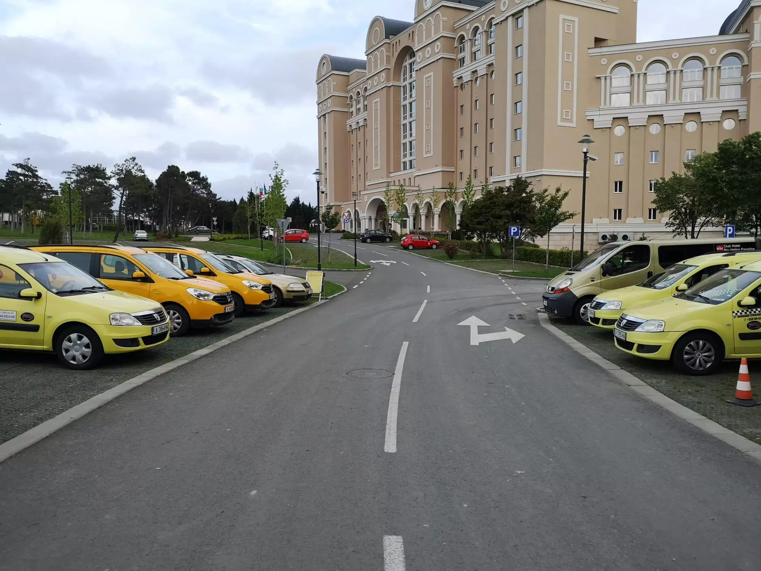 Taxi Paradise