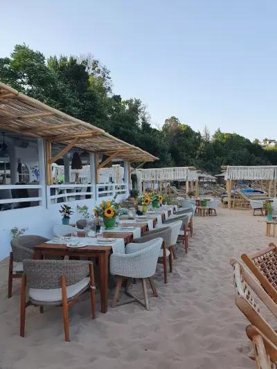 Simple Beach&Restaurant