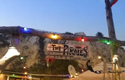 PIRATES Bar and Food