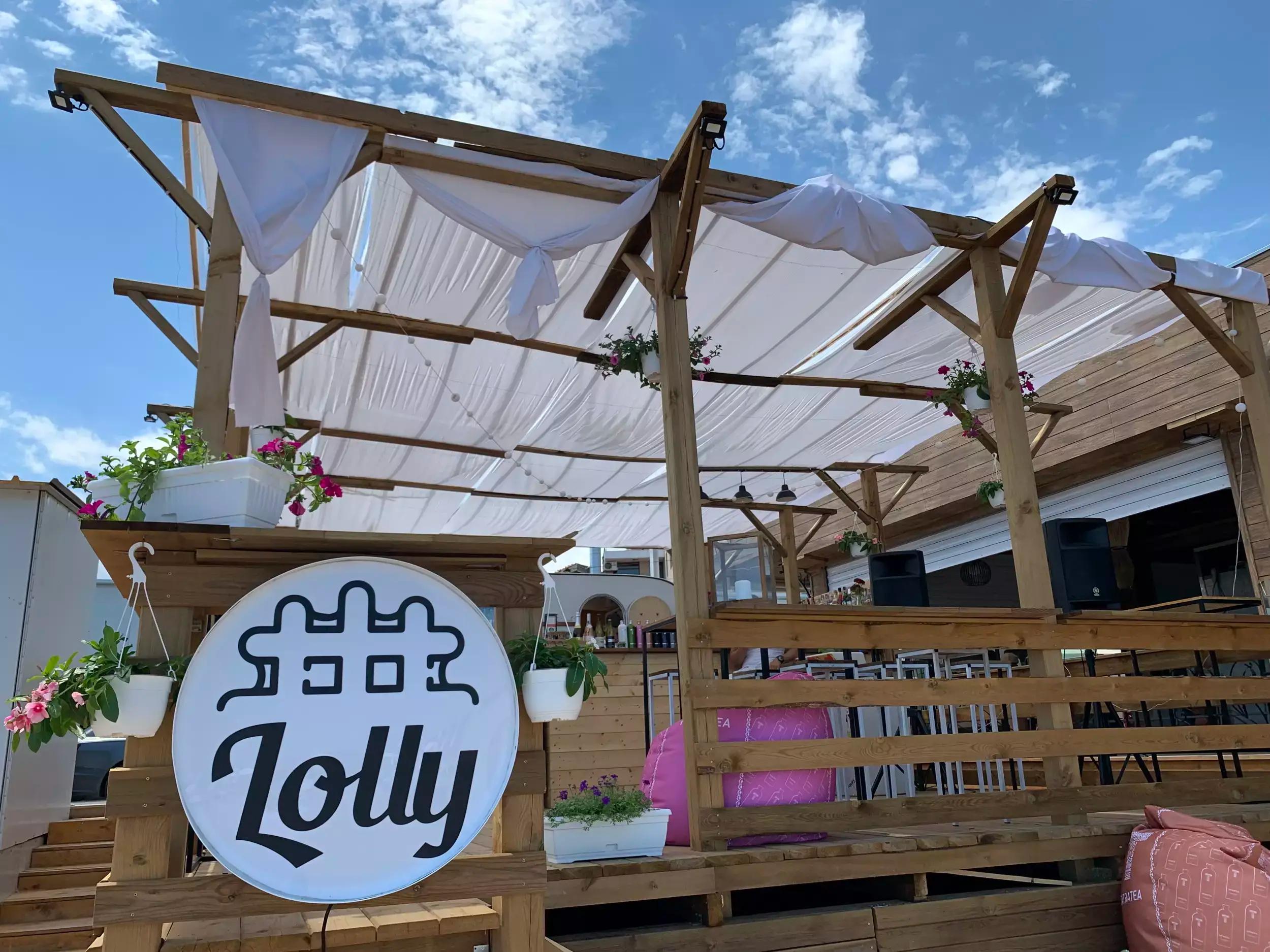 Lolly - Beach Bar & Waffles