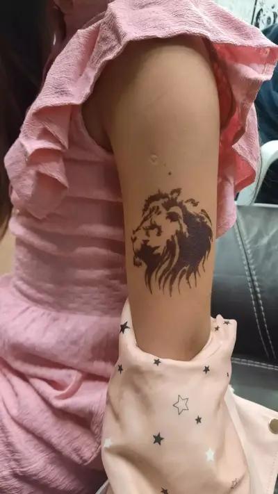 Henna tattoo by Aliona K