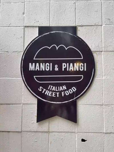 Mangi & Piangi Street Food ( Моста на Влюбените )