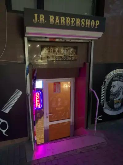 J.R. Barbershop