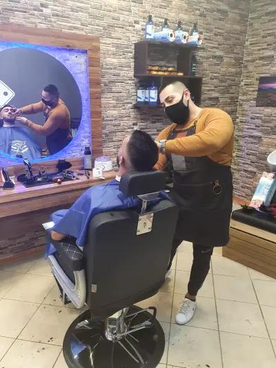 Бръснарски салон Manco - Barber Shop Manco