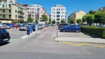 Общински паркинг "Токалиев"