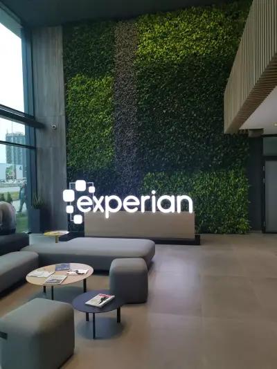 Experian България