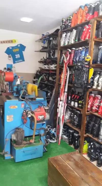 Ski & Snowboard Depot " Jimmy"