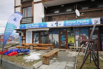 Snow Peaks Ski School & Rent