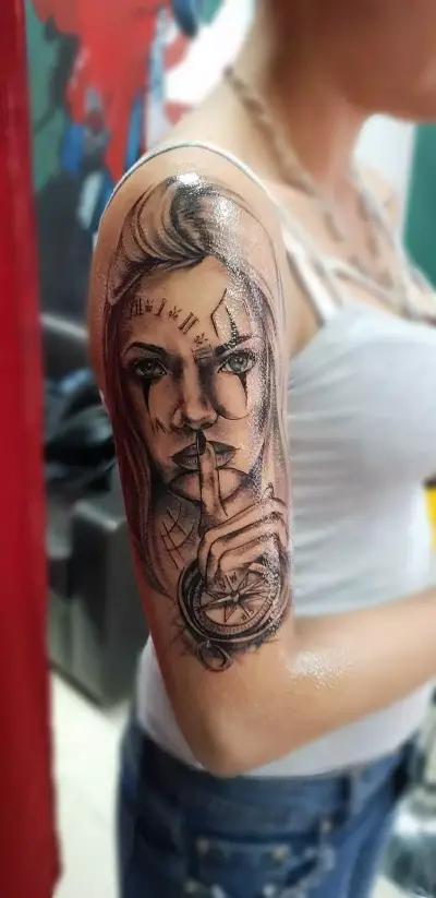 Студио за татуировки "Nadink Tatoo" | Цветна Акварелна Техника | Минимализъм | Надписи | Реализъм | Черно Бели |