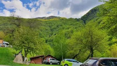 Хан Дяволски води