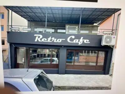 Retro Cafe