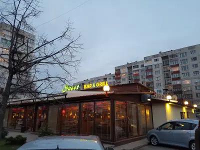 Bar & Grill Sweet Младост