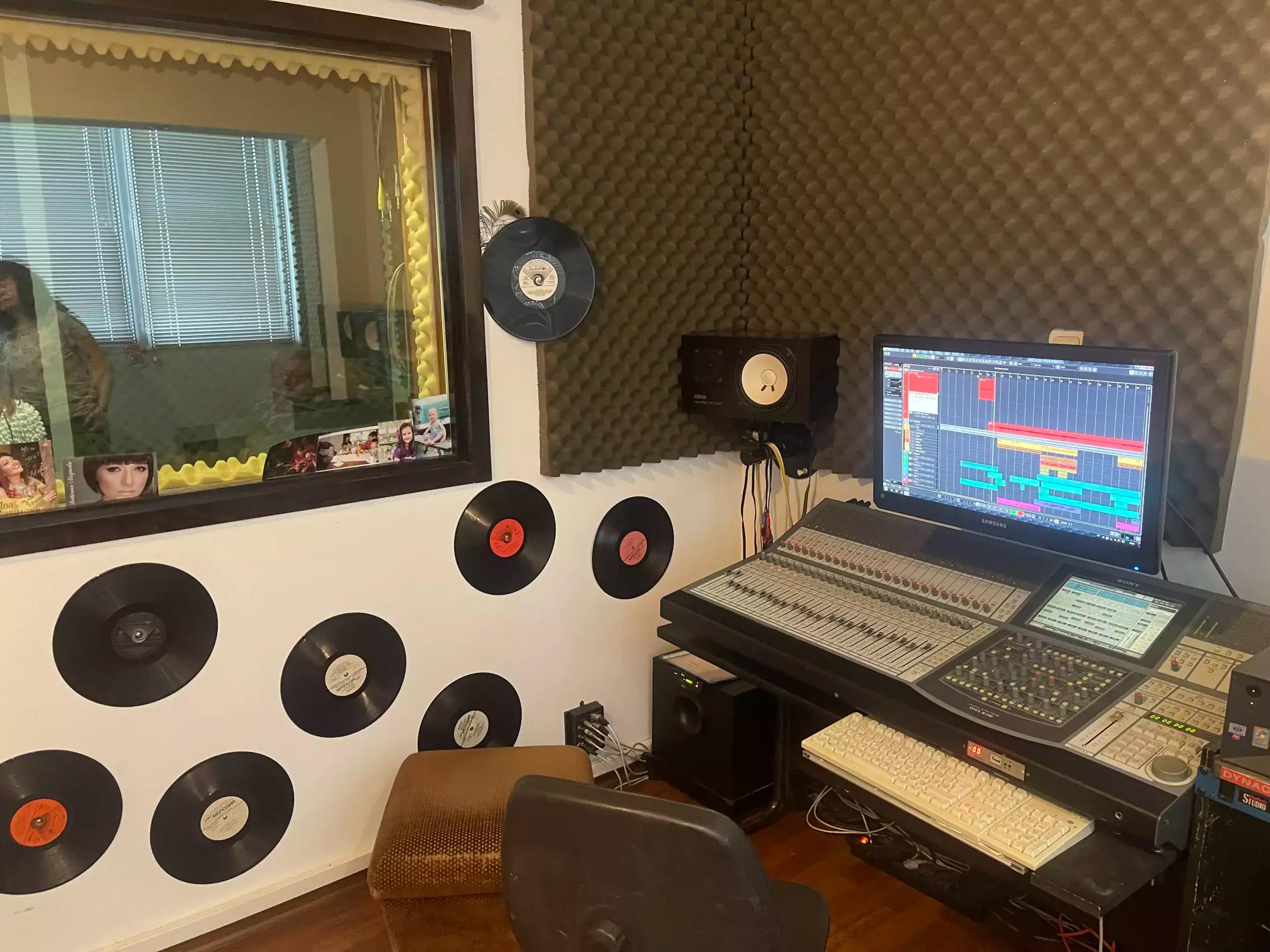 Max Sound Studio 2