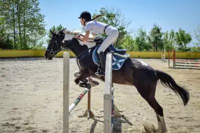 Клуб по конен спорт "Хан Кубрат"