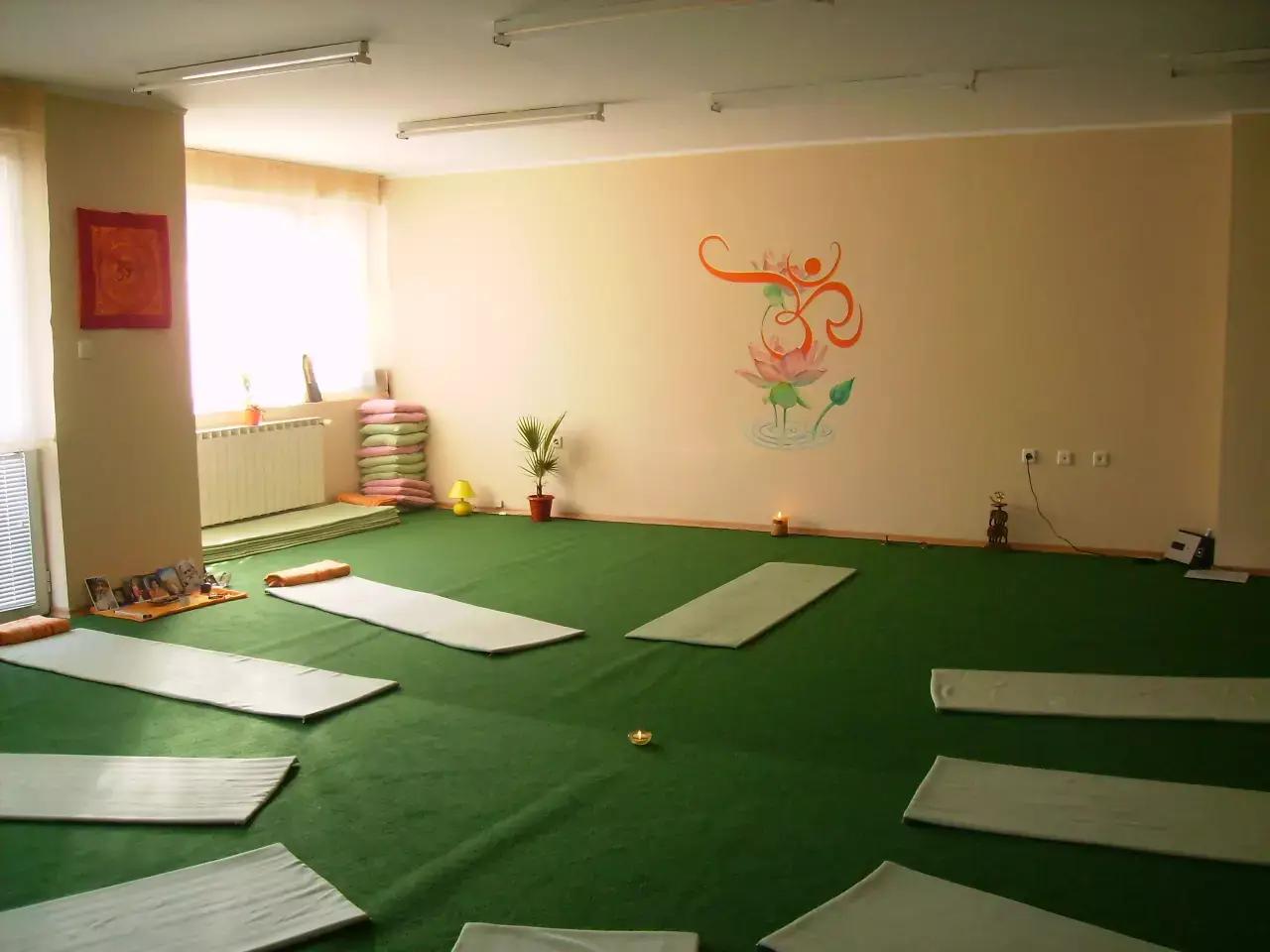 YOGA ART STUDIO SHANTI