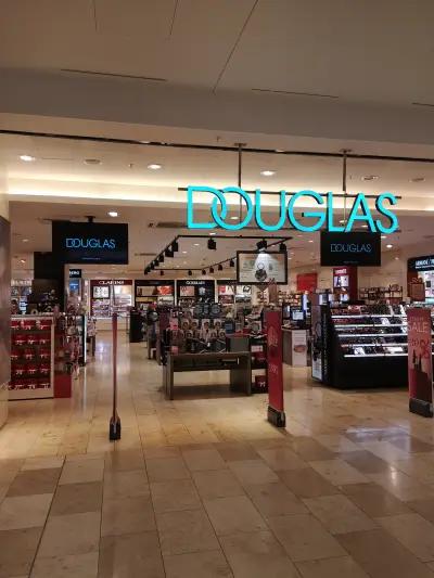 DOUGLAS 2 SERDIKA CENTER