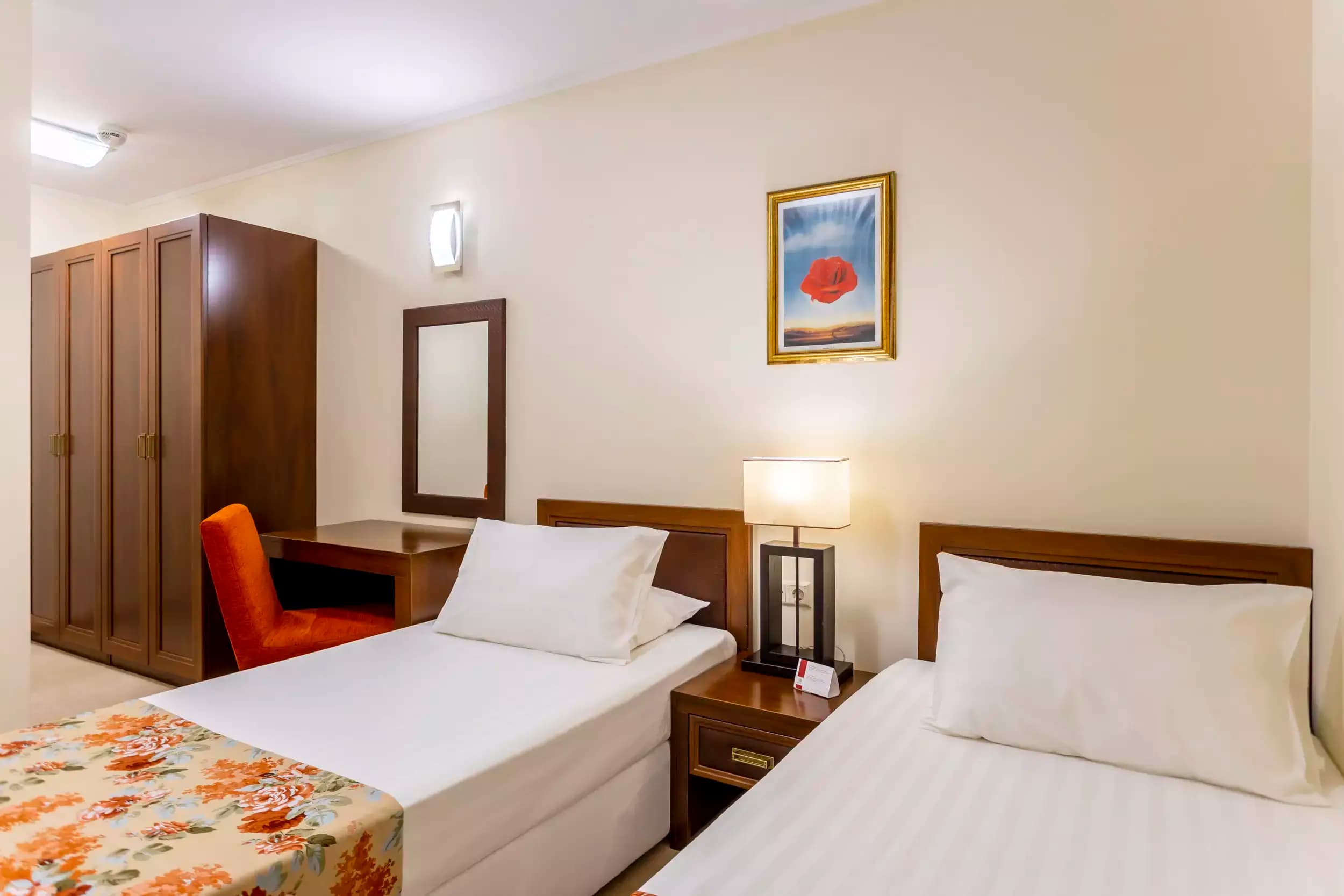 Sunset Resort Family