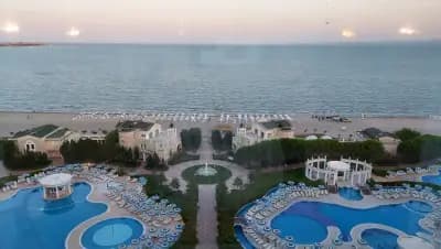 Sunset Resort Family